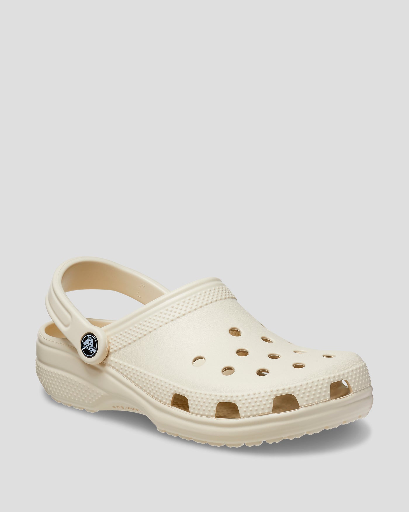 b2883_okr_crocs_classic_clog_adult_b_1764274251000