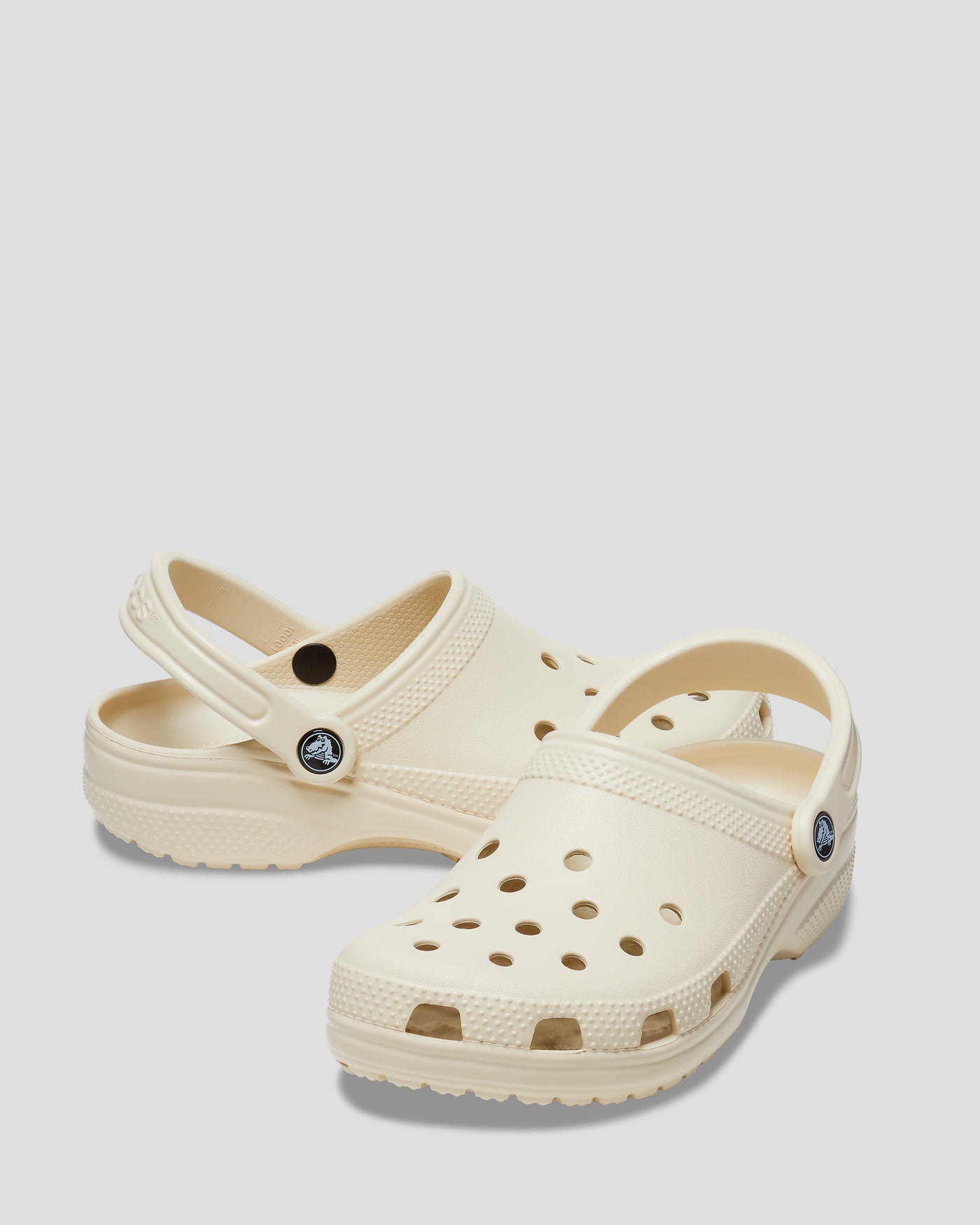 b2883_okr_crocs_classic_clog_adult_d_1764274255000